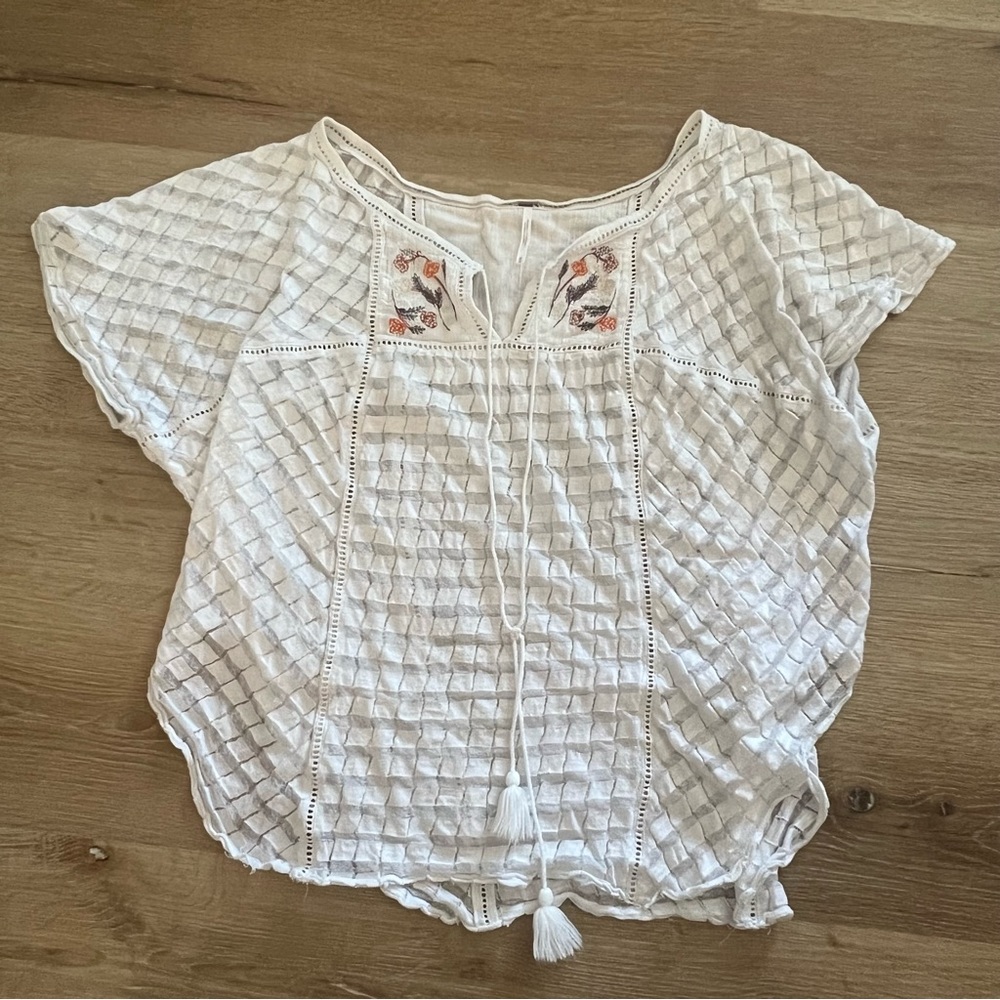 Free People white grid floral embroidered blouse size S